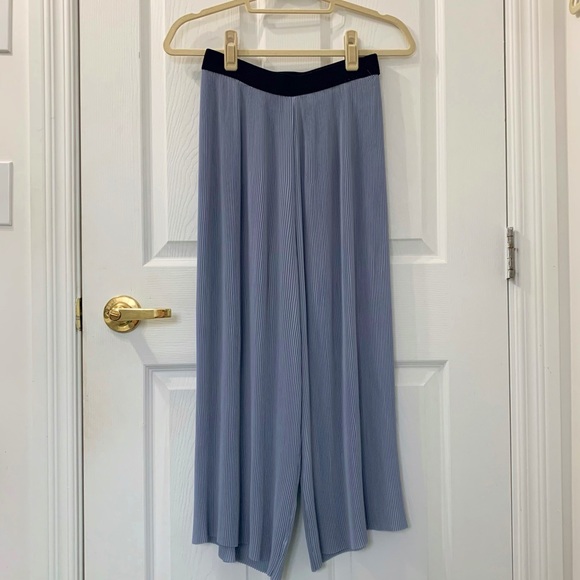 ZARA Wide Leg Pleated Pants Culottes - Picture 2 of 12